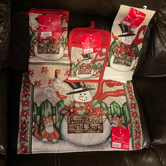 4~Pcs Holiday Snowman Peace Love Towel & Pot Holder & 1 Oven Mitt & Pot Holder - Picture 8 of 15